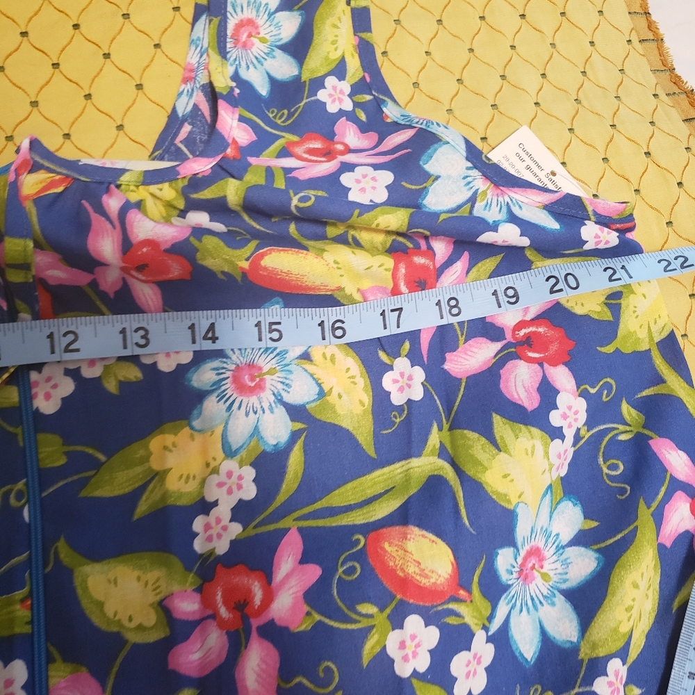 NWT Simply basic dress. - Picture 8 of 9
